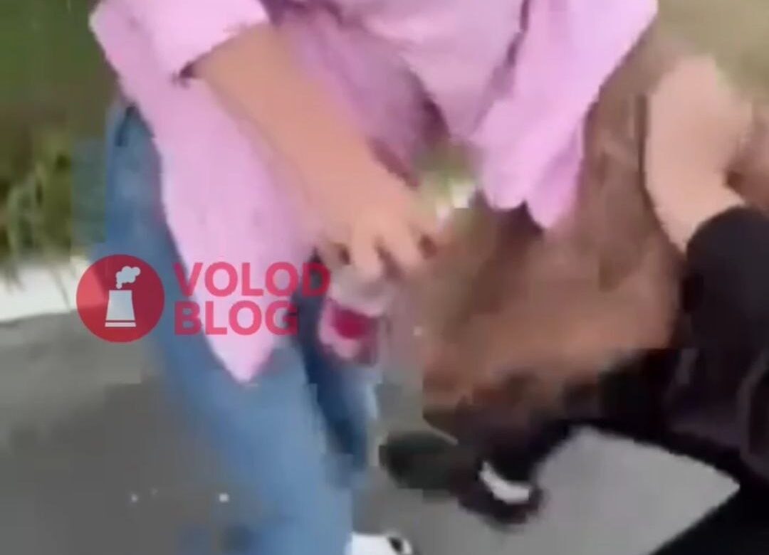 Конфлікт між дівчатами на Рівненщині переріс у бійку – поліція розпочала перевірку