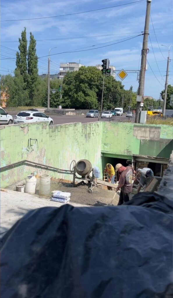 1 На одному з центральних перехрестів Рівного з’являться наземні пішохідні переходи