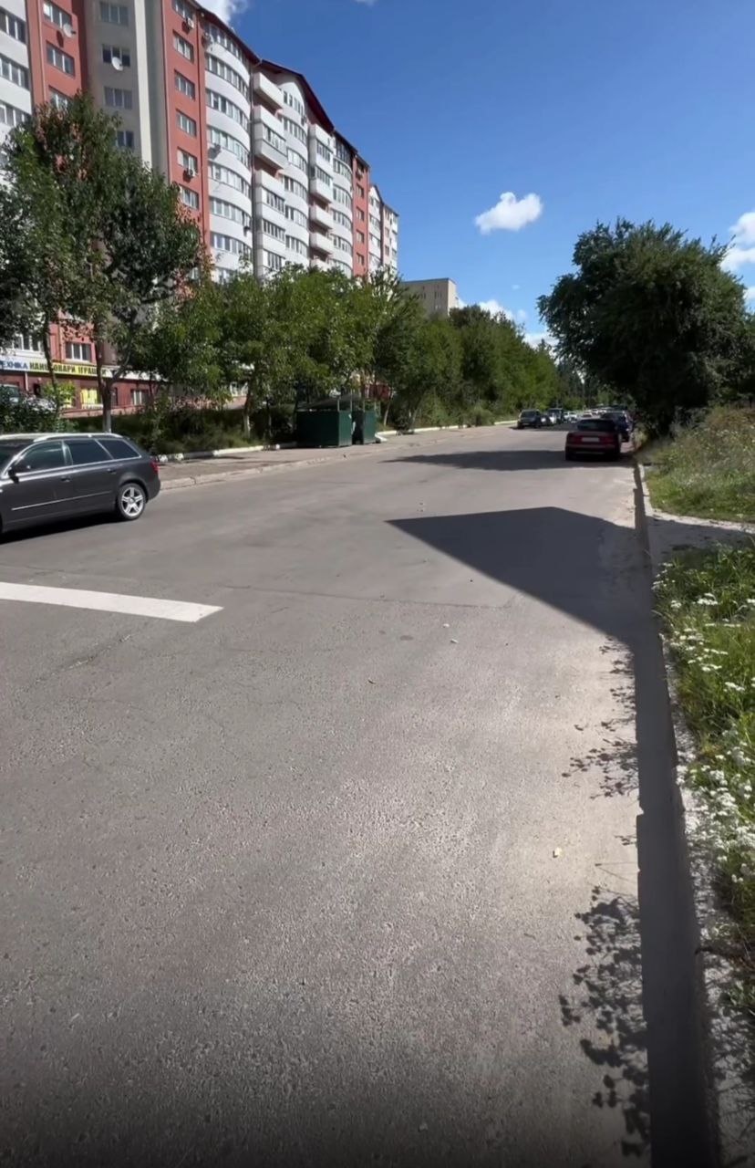 На одному з центральних перехрестів Рівного з’являться наземні пішохідні переходи 0000