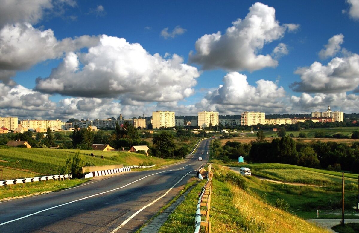 У неділю Здолбунів святкує День міста з благодійним аукціоном та виступом українського репера Skofka
