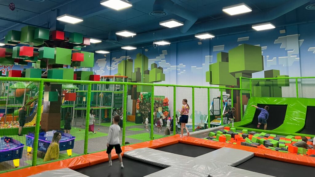 1 «HAPPY.PARK» у Рівному – територія щасливого дитинства для кожної дитини!