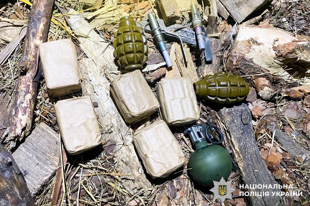 На Рівненщині у селянина вилучили гранати та боєприпаси: що відомо