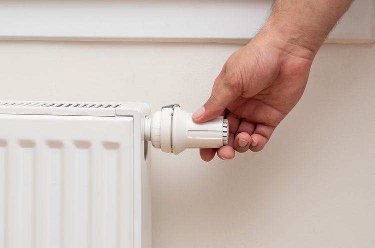 Опалювальний сезон в Україні розпочнеться на пів місяця пізніше: що зміниться для споживачів 0000