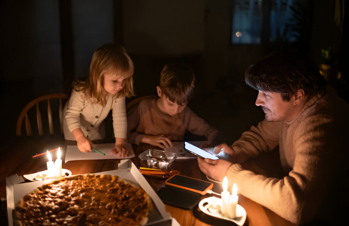 Графік відключень електроенергії на Рівненщині на 30 жовтня: кого знеструмлять