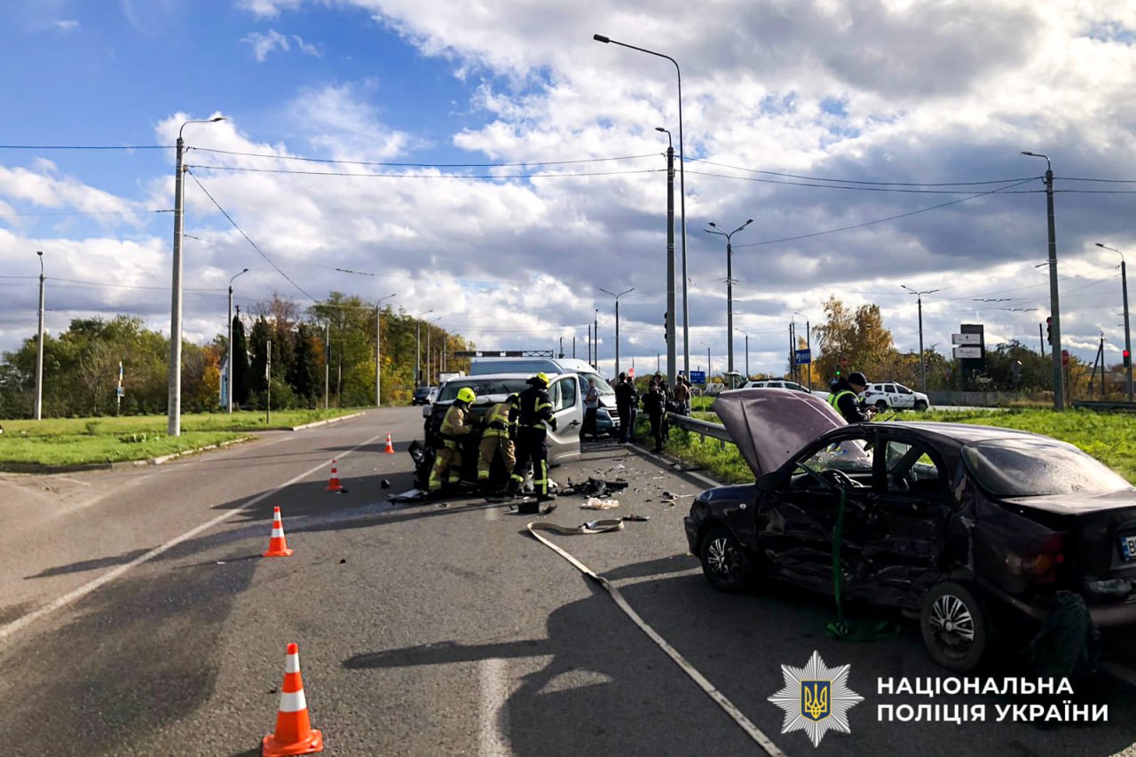 Подробиці смертельної ДТП на Рівненщині: загинула жінка, водій у реанімації 0000