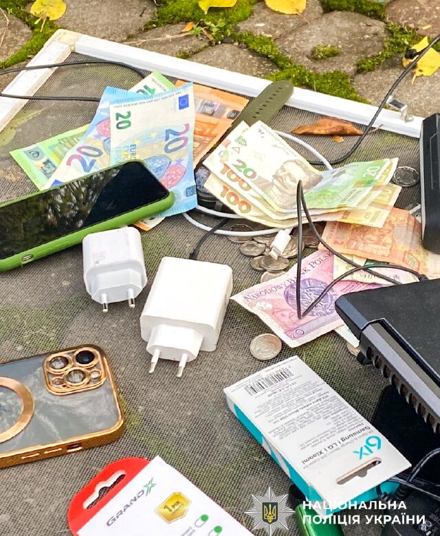 Неповнолітній знову «попався»: на Рівненщині юнак обікрав автомобіль, маючи вже домашній арешт