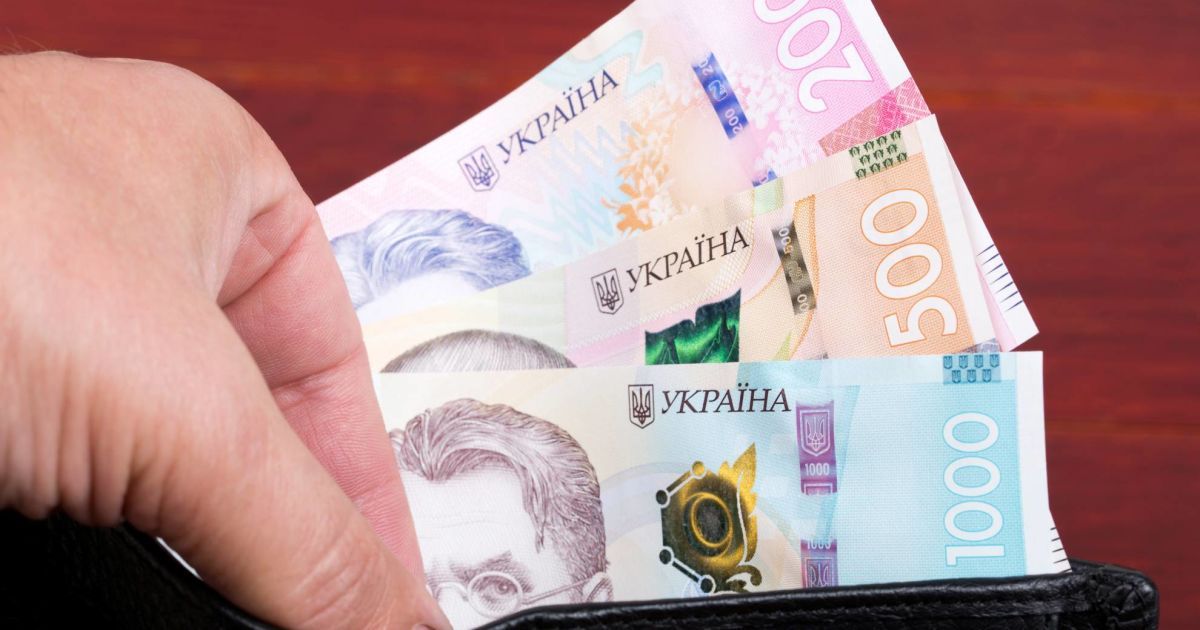 Жителі Рівненщини зможуть отримати 6 500 гривень грошової допомоги: хто саме й коли