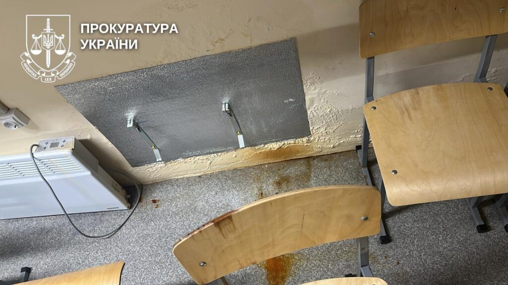 1 Збитки на мільйон під час ремонту укриття в Березному: підрядник — фірма депутата, підозрюваний — чиновник ОДА