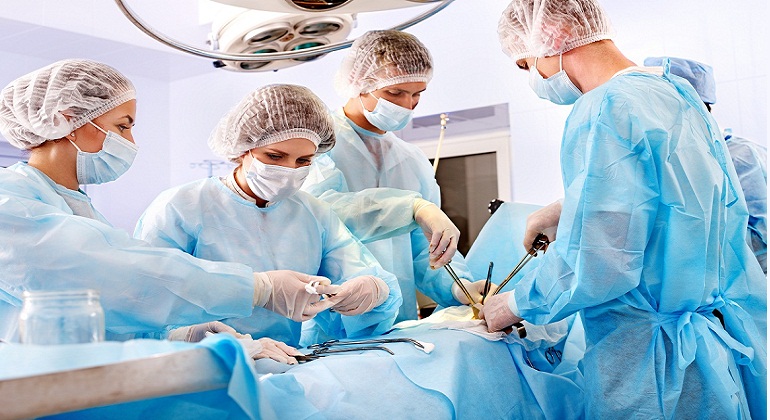 У Рівному врятували життя 6-річного хлопчика: медики вперше провели рідкісну операцію