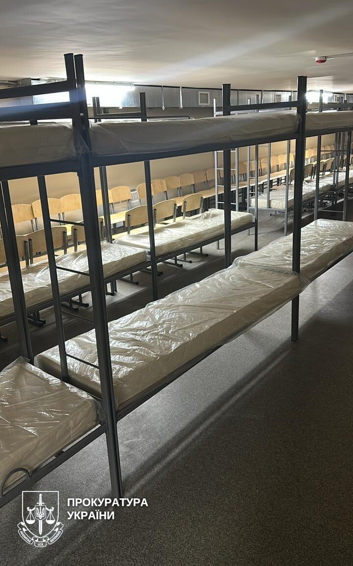 Через недбалість чиновника Рівненської ОВА обласний бюджет втратив понад мільйон гривень 0000