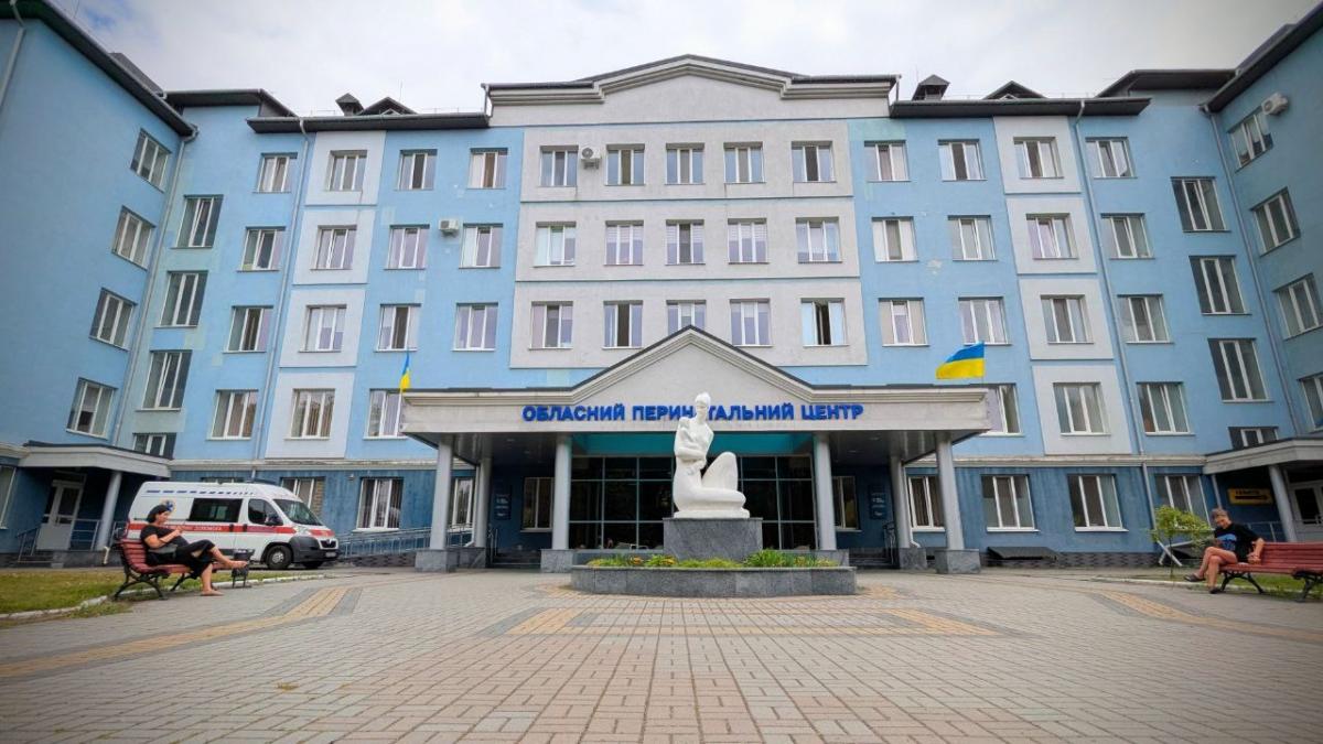 У Рівному запрацювало друге «Вікно життя»: де саме його встановили