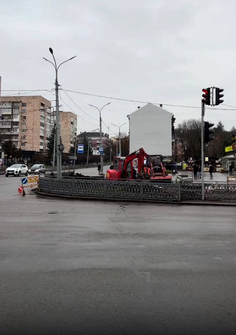 Влада Рівного оголосить конкурс на ескіз муралу полеглим Героям 0000