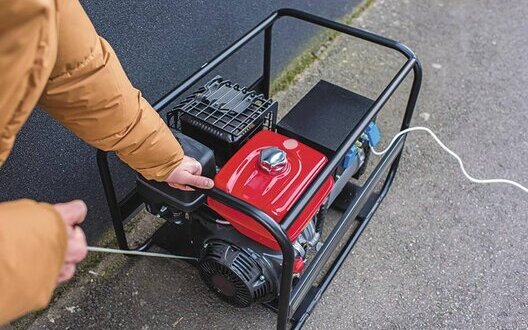 Ледь не загинув через генератор: на Рівненщині чоловік отруївся чадним газом