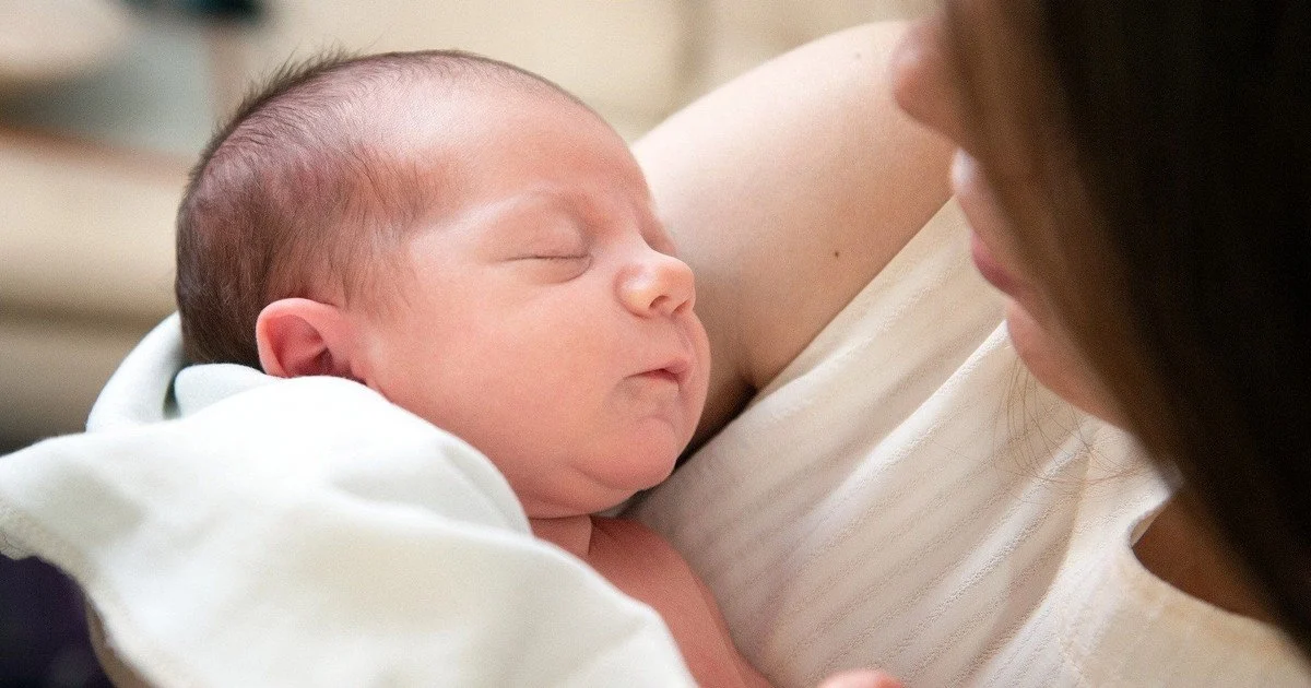 1 Гроші на дитину у 2026 році: скільки дадуть і як отримати 8000 грн за вихід на роботу