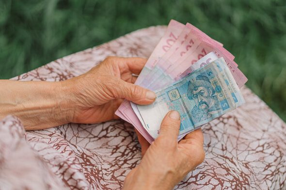 Мінімальна пенсія може зрости до 6 тисяч гривень: подробиці 0000
