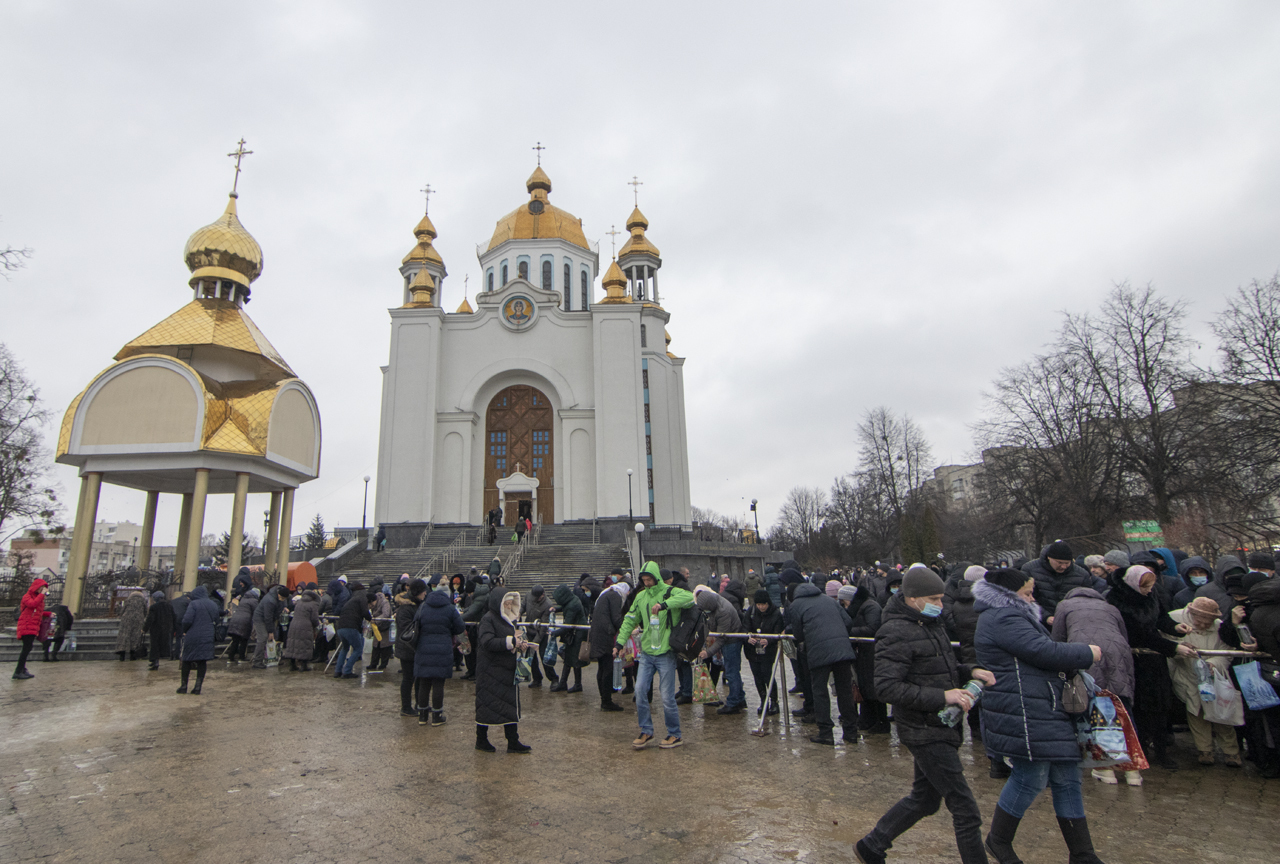 Водохреще у Рівному: коли йти до храму за свяченою водою (ГРАФІК) 0000