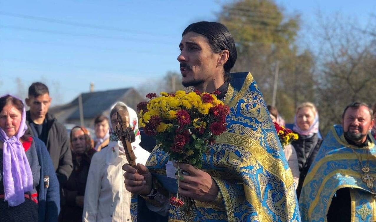 Священник з Рівненщини, брат якого загинув на фронті, втік до росії та підтримує війну 0000