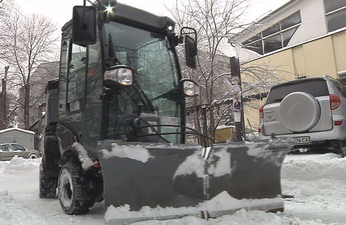 Через негоду на Рівненщині працюють пункти відстою і гаряча лінія