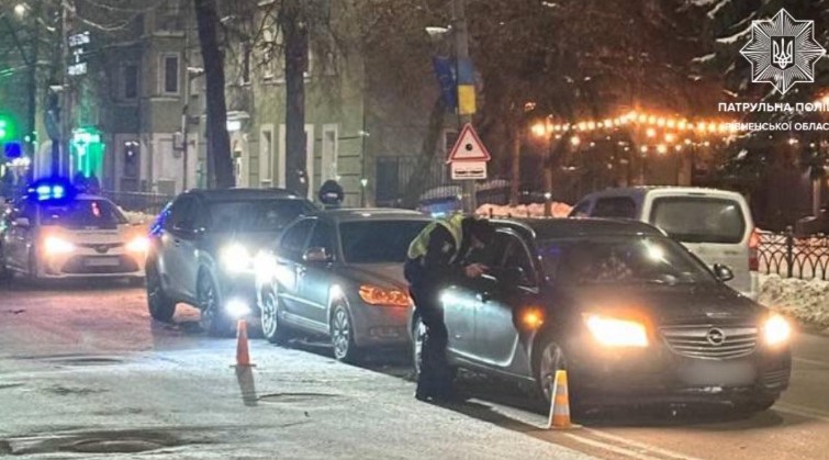 У Рівному жінка на «Lexus» влаштувала потрійну аварію: чи є постраждалі