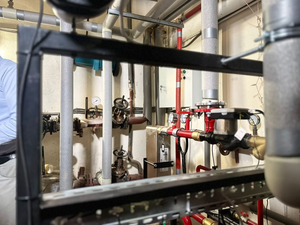 1 У Рівному працює програма «ГрінДім»: як багатоповерхівки отримують світло і тепло навіть під час відключень