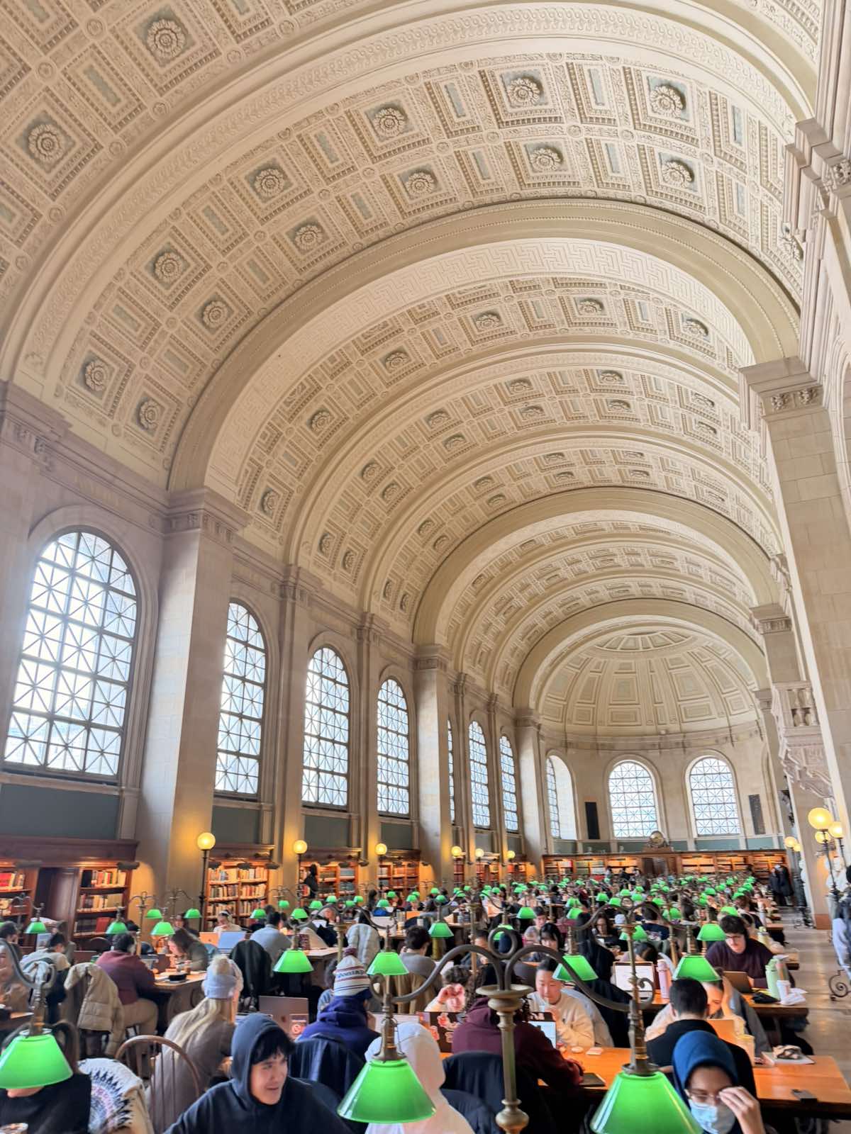Відома письменниця з Рівного розповіла, що її найбільше вразило у США (ФОТО) 0000