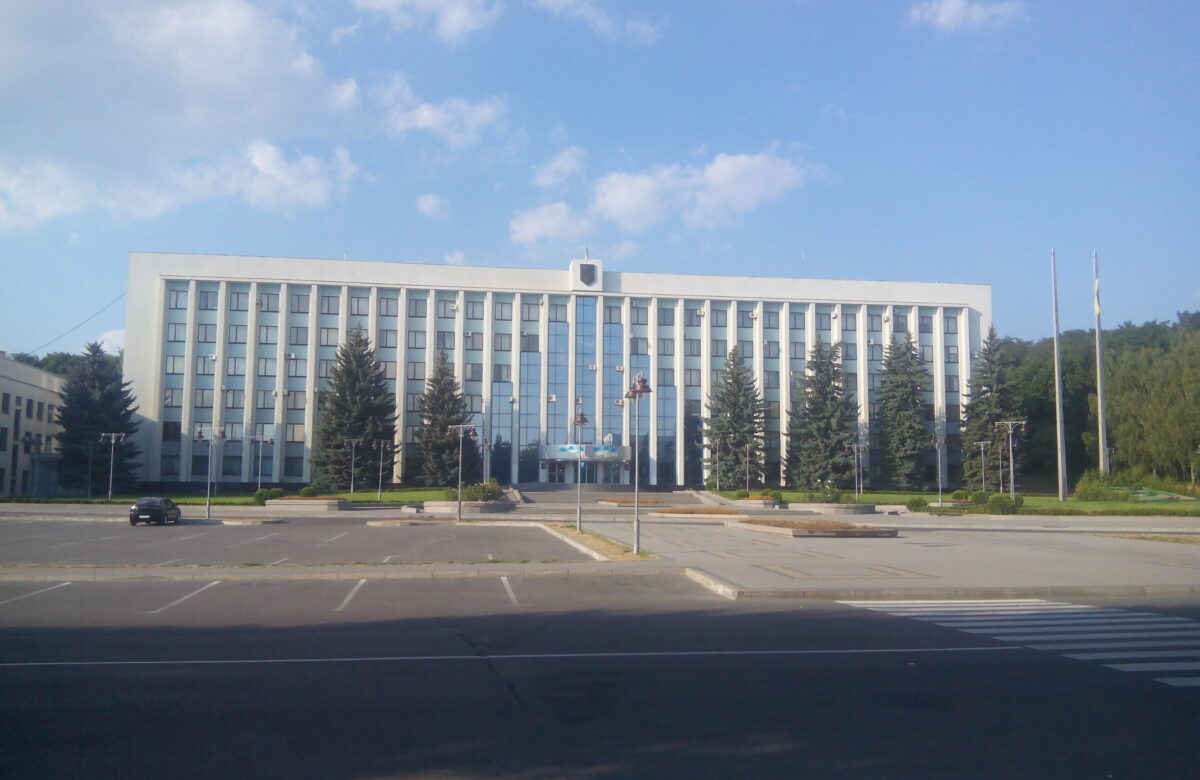 Майже 1,6 мільйона: Рівненська облрада замовила обслуговування своїх кабінетів на 2026 рік