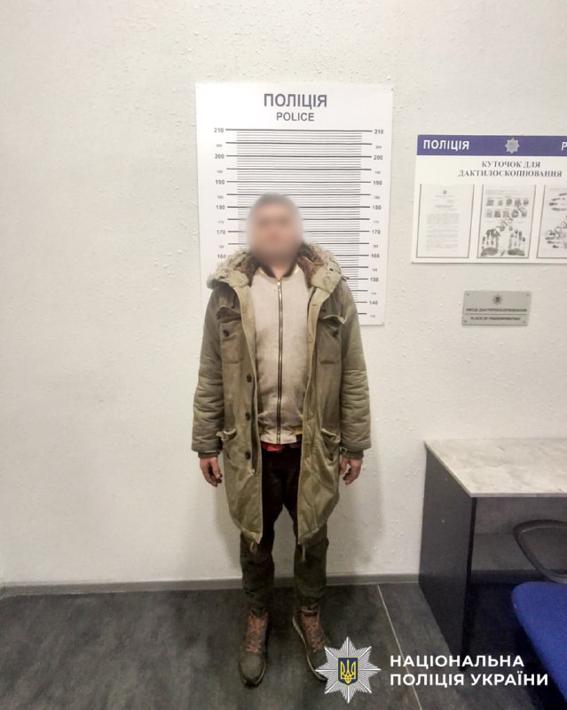 1 У Рівному затримали уродженця Донеччини за запуск салюту в річницю вторгнення
