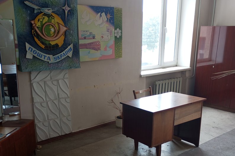 1 Дві великі будівлі на вокзалі у Рівному знову виставили на продаж