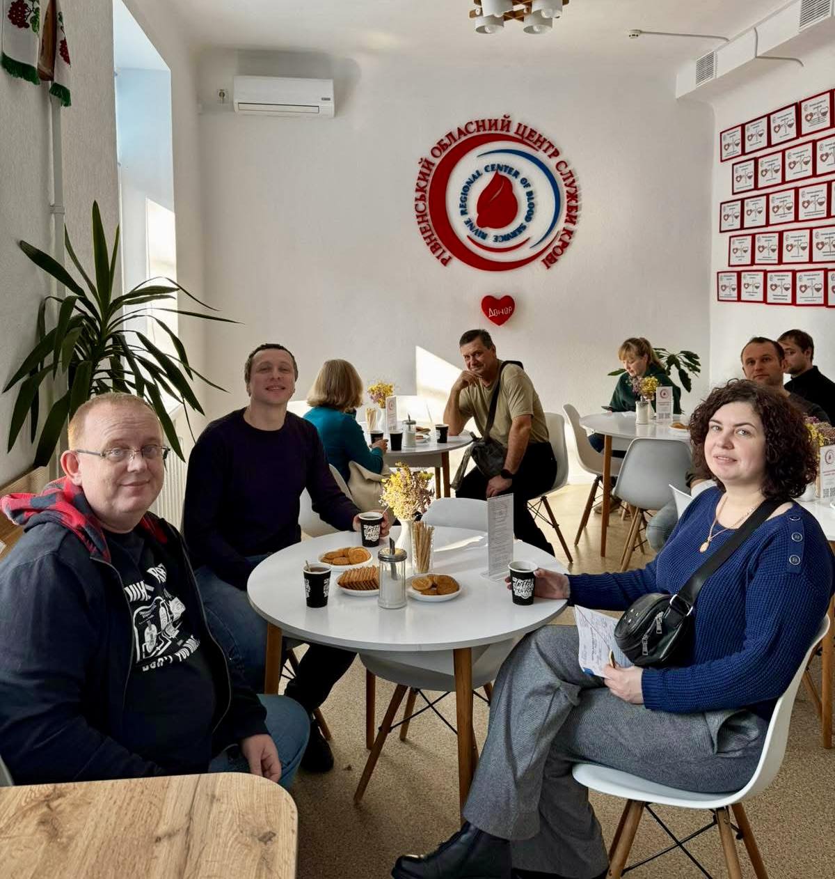 Рівненська облрада вимагає повернути пільги для донорів крові 0000