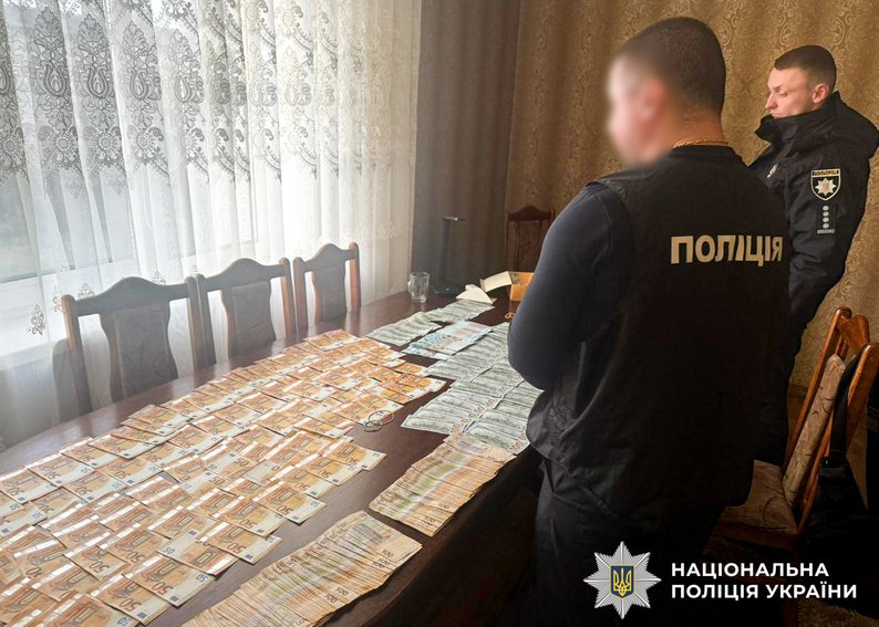 1 На Рівненщині засудили підприємця, який обіцяв «вирішити» земельне питання за хабар