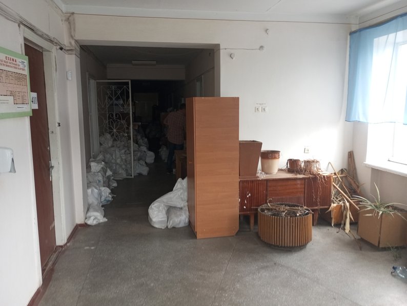 1 Дві великі будівлі на вокзалі у Рівному знову виставили на продаж