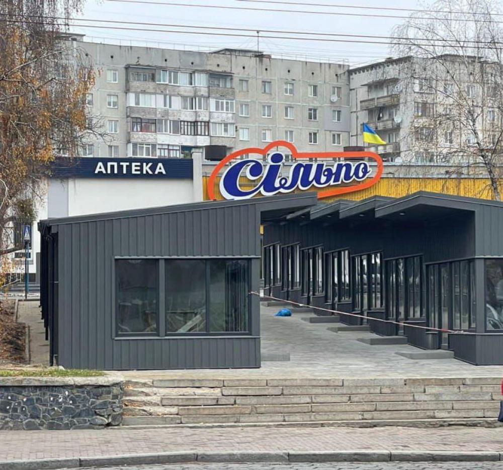У Рівному збирають підписи проти знесення кіосків біля Сільпо — до влади звернувся підприємець 0000