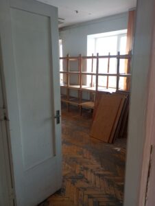1 Як виглядає будівля біля вокзалу в Рівному, яку «Укрпошта» продає за 26 мільйонів