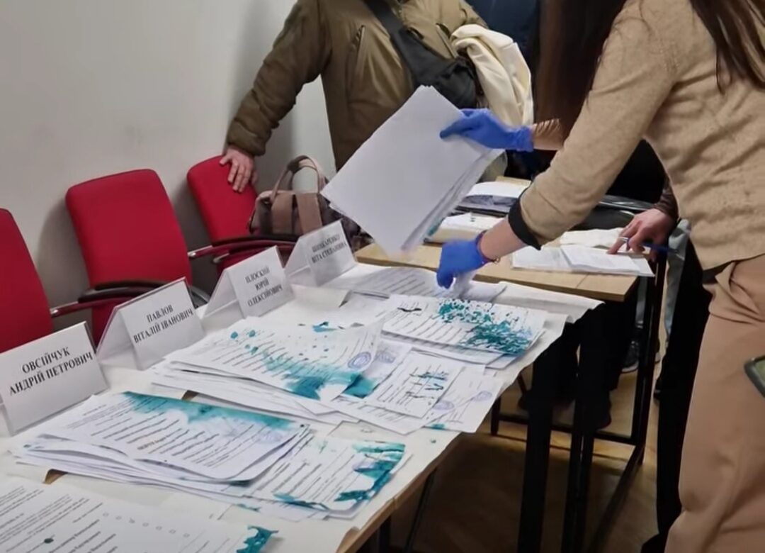 Вибори до Ради ветеранів у Рівному не обійшлися без скандалу