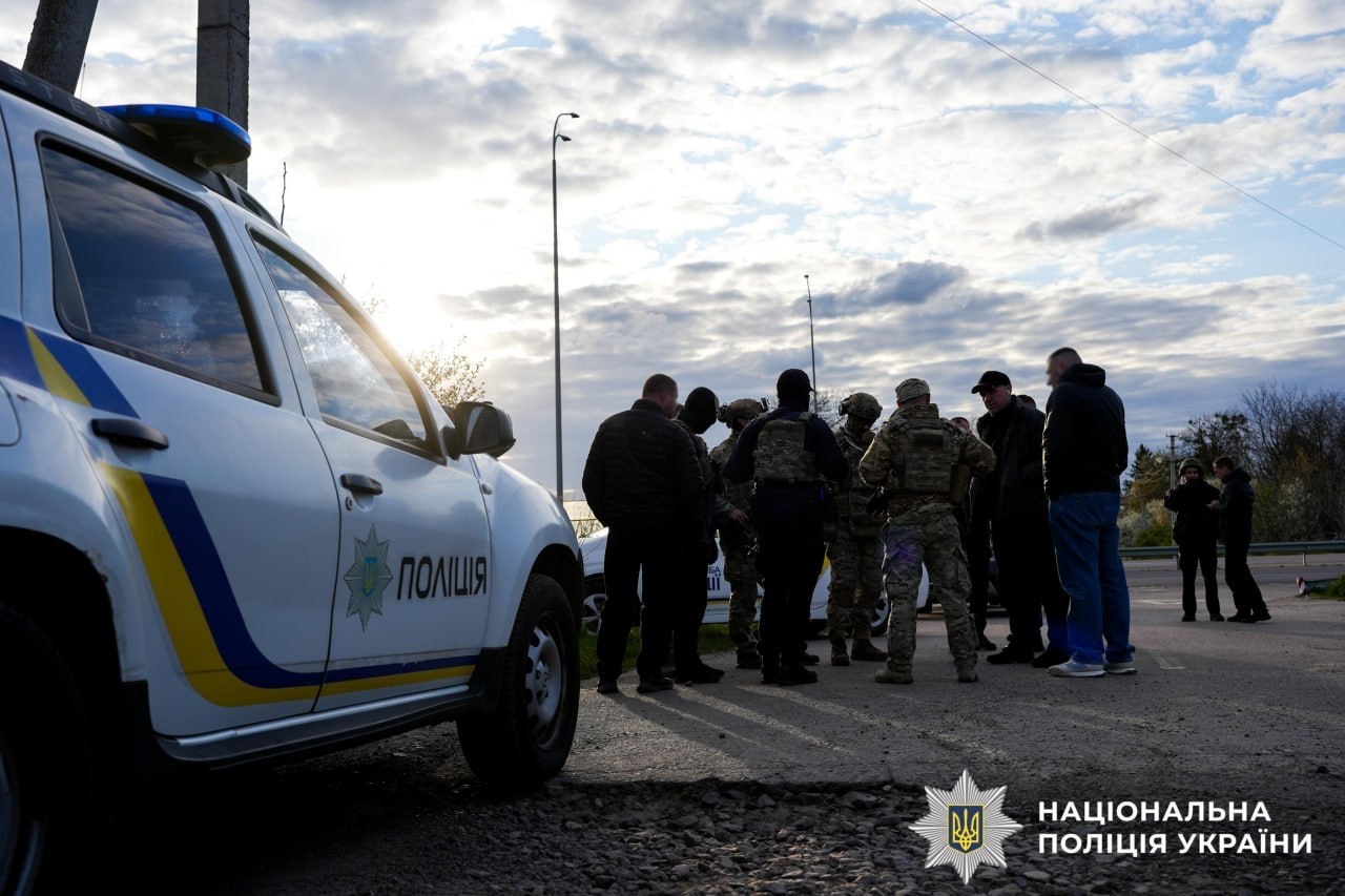 На Рівненщині ввели план перехоплення через напад на військових та поліцейського у Дубенському районі 0000