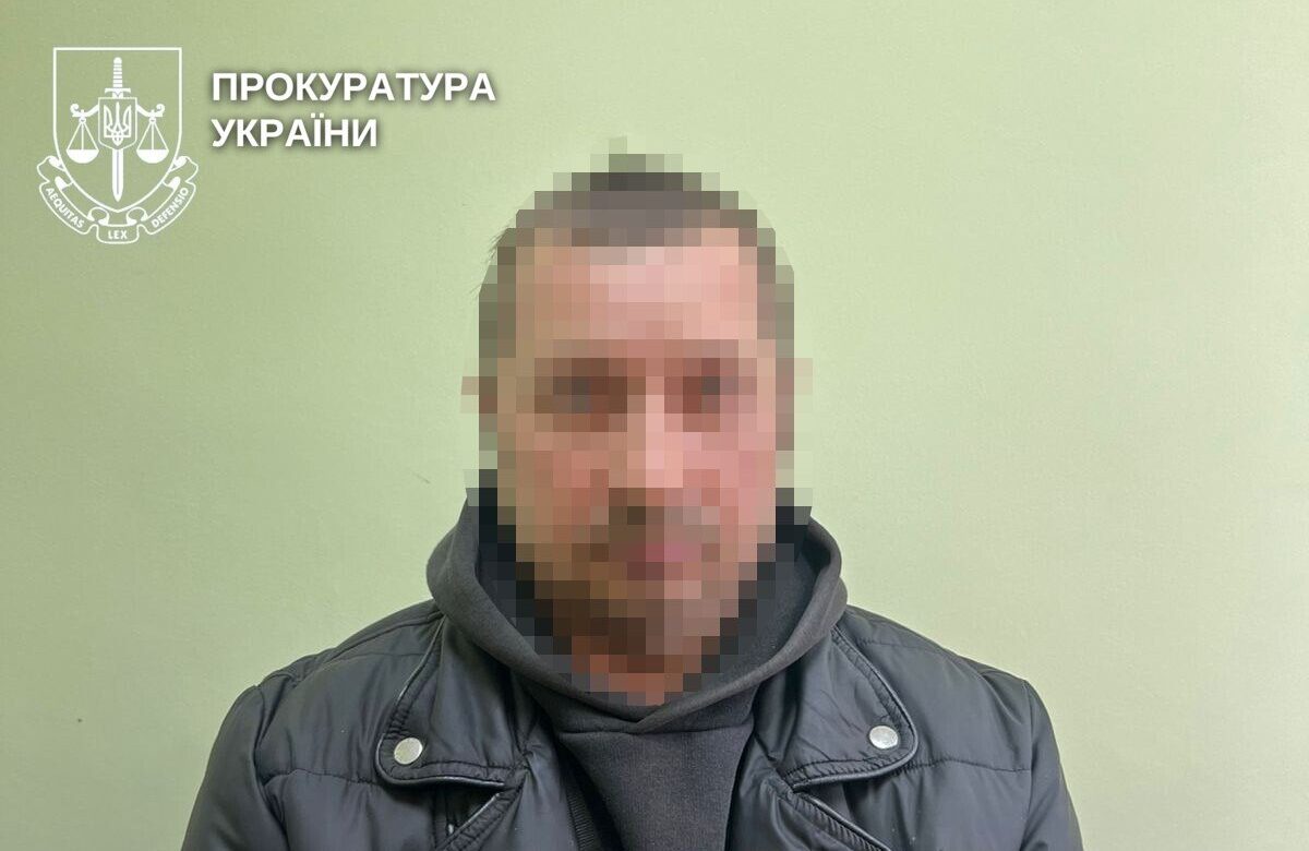 На Рівненщині затримали чоловіка за розбещення власної доньки та її подруги