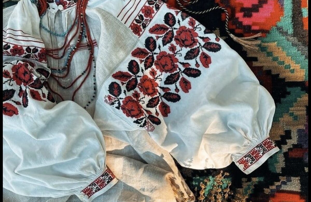 У Рівному відзначають День вишиванки: куди можна піти