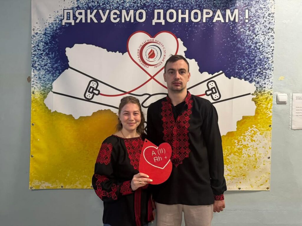 1 Рівненські колективи у День вишиванки заполонили соцмережі барвистими світлинами