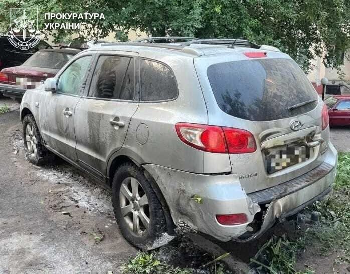 1 У Рівному винесли вирок чоловікам, які палили військові авто за завданням з рф
