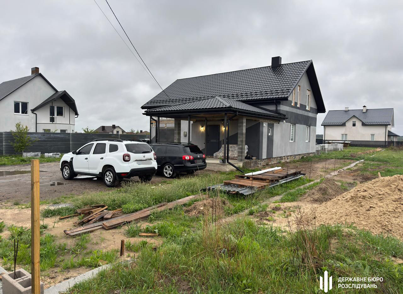 Замість служби – будівництво будинку: на Рівненщині начальнику штабу військової частини оголосили підозру 0000