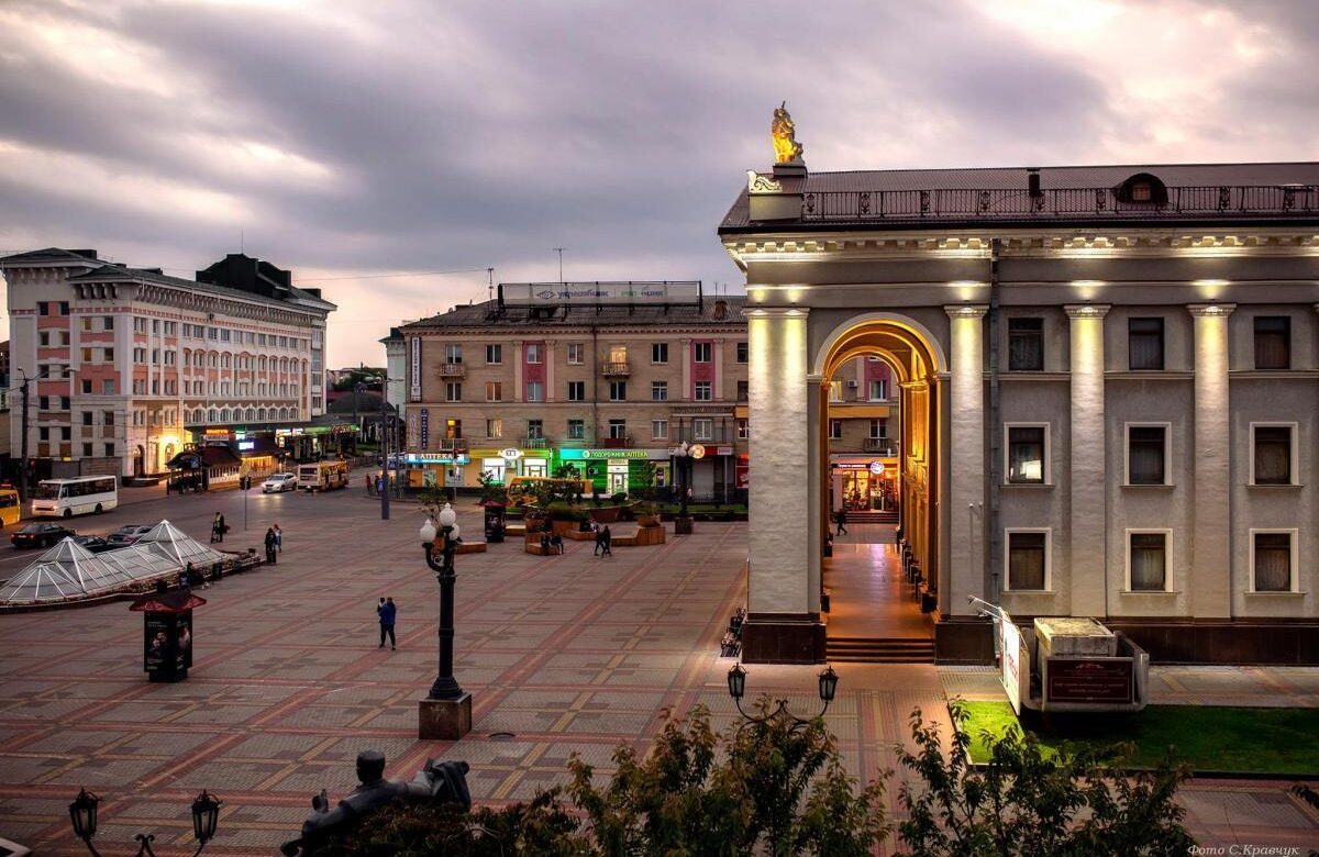 Куди сходити у Рівному 23–24 травня: останні покази «Мандалорця», матч «Вереса», театр, риболовля та відпочинок на природі