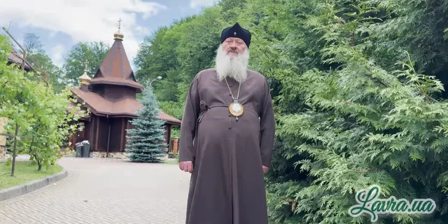Скандальний митрополит Павло після атаки дронів на Лавру звинуватив у руйнуваннях абстрактні сили і промовчав про Росію(ВІДЕО)
