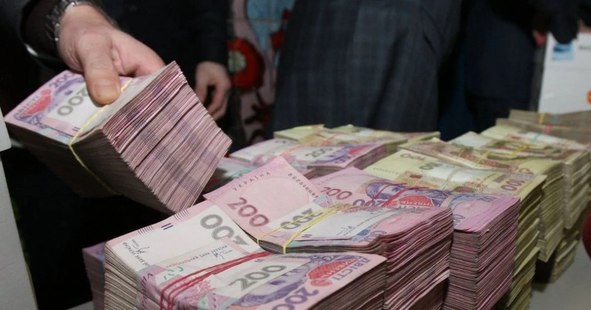 Мільйонери з колиски та на пенсії: як і на чому заробляли найбагатші жителі Рівненщини