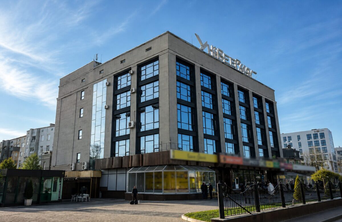 У самісінькому центрі Рівного почали будувати нову багатоповерхівку