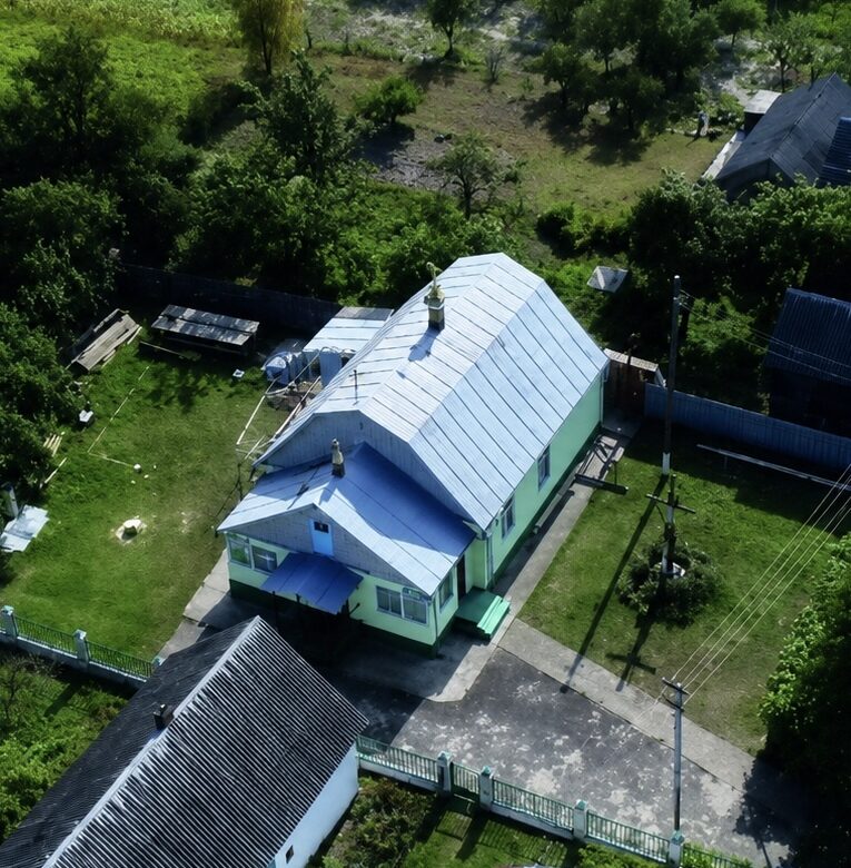 На Сарненщині з подвірʼя храму викрали хрест