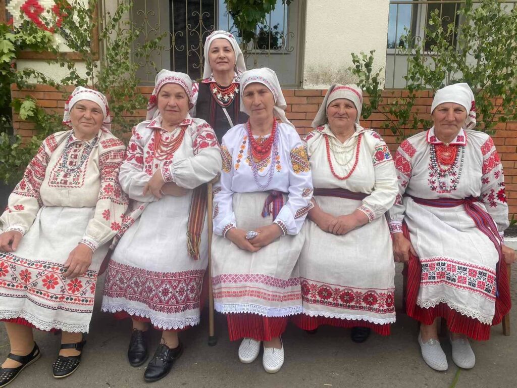 1 У Сварицевичах на Рівненщині відбулося традиційне «Водіння Куста»