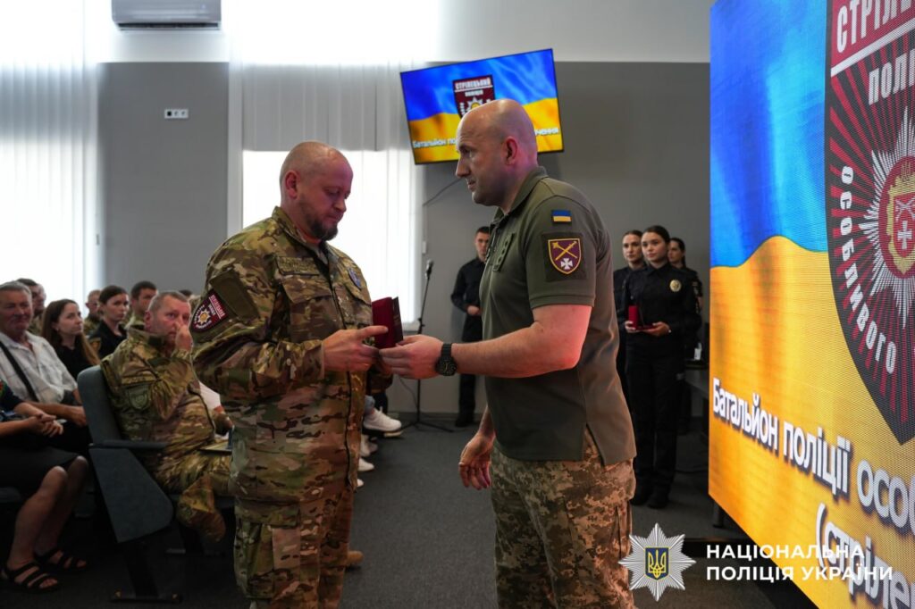 1 Троє бійців стрілецького батальйону поліції Рівненщини отримали державні нагороди посмертно