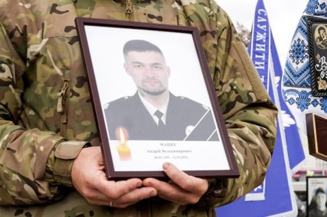 1 Троє бійців стрілецького батальйону поліції Рівненщини отримали державні нагороди посмертно