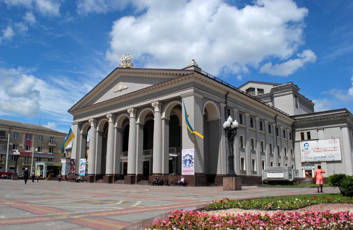 У Рівному на Театральній площі збиратимуть кров для пацієнтів лікарень