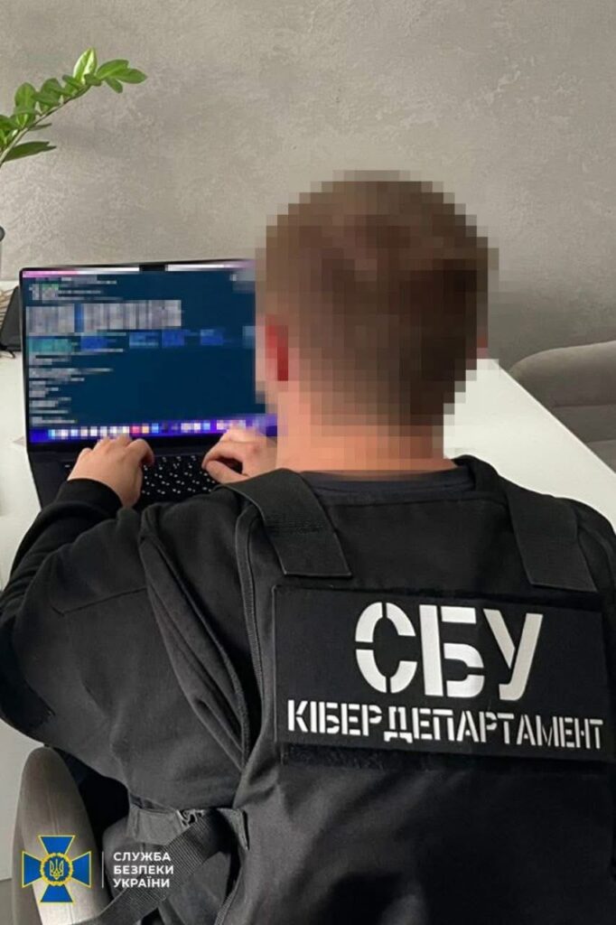 1 У Рівному викрили хакерів, які продавали фейковий «Резерв+» для ухилення від мобілізації